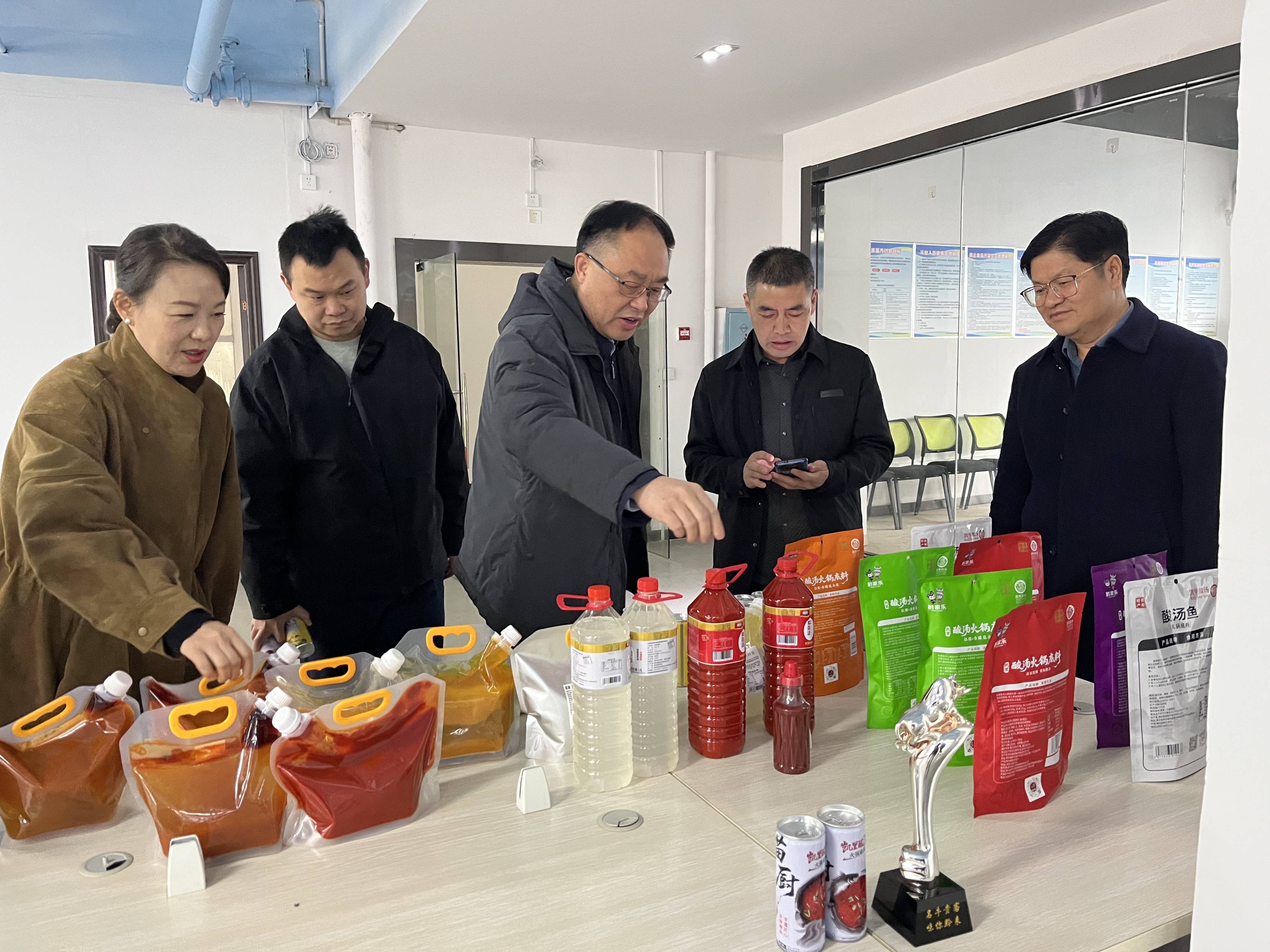 省供销社赴黔东南州酸汤企业考察调研